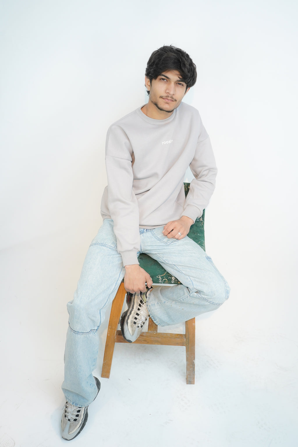 Grey - Solid Oversized Sweatshirt